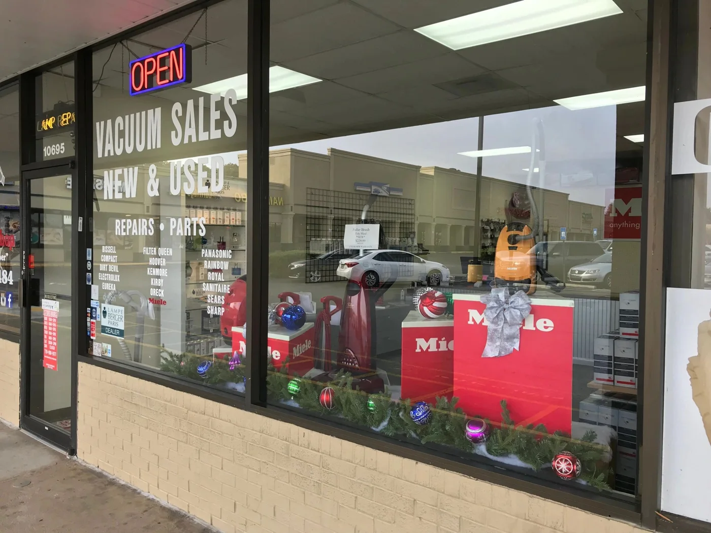 Bob's Roswell Vacuum business photo
