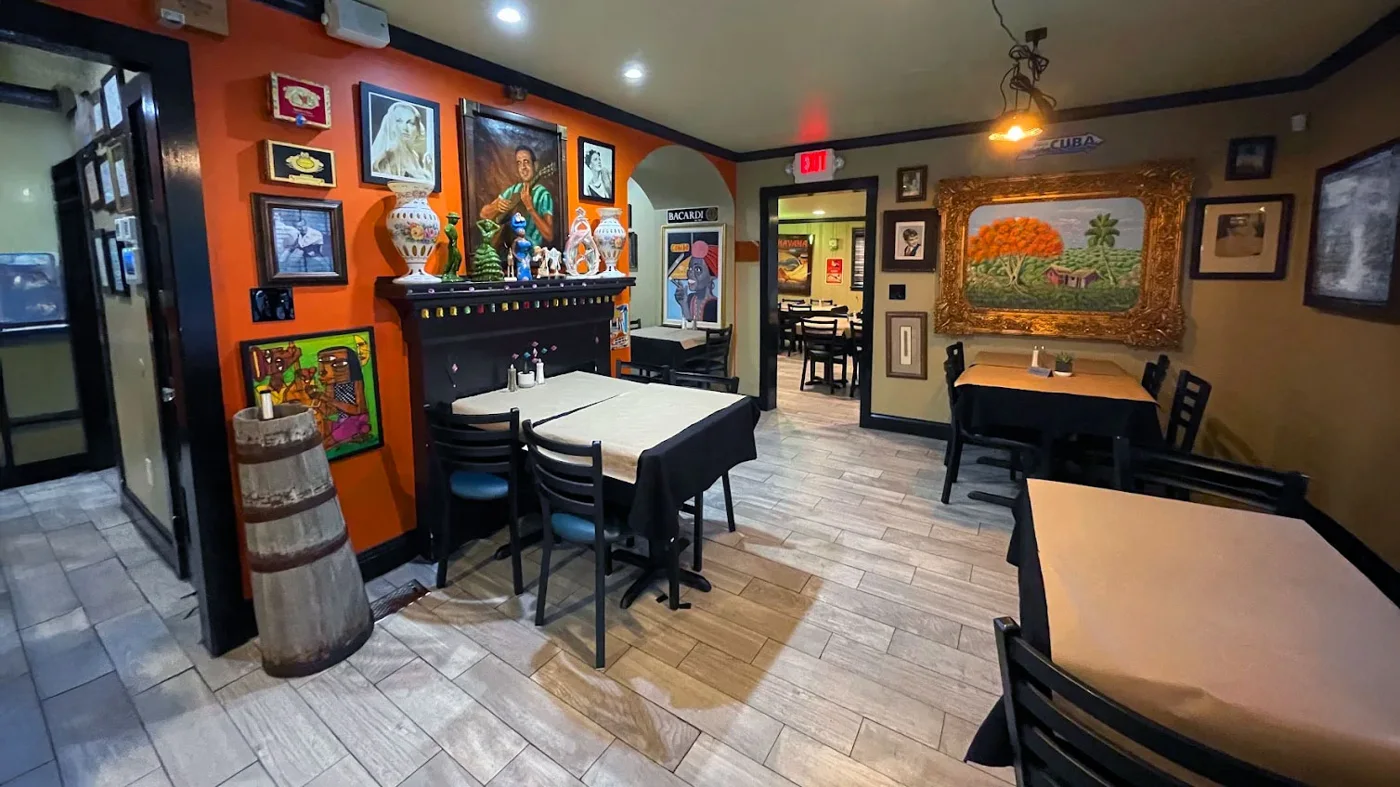 Lazaro's Cuban Cuisine, business photo 2
