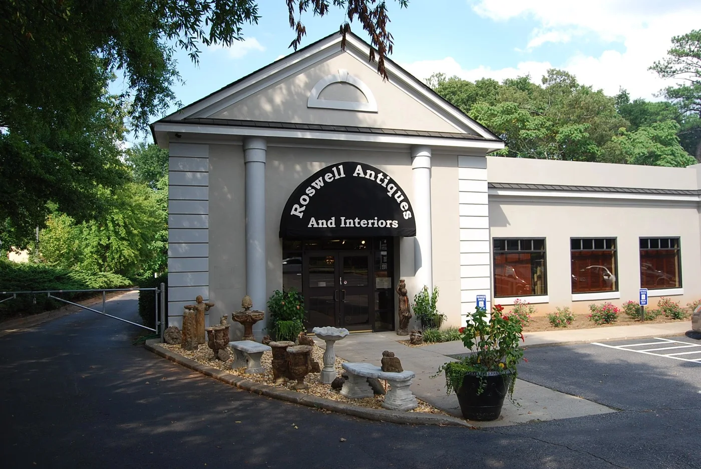 Roswell Antiques & Interiors business photo