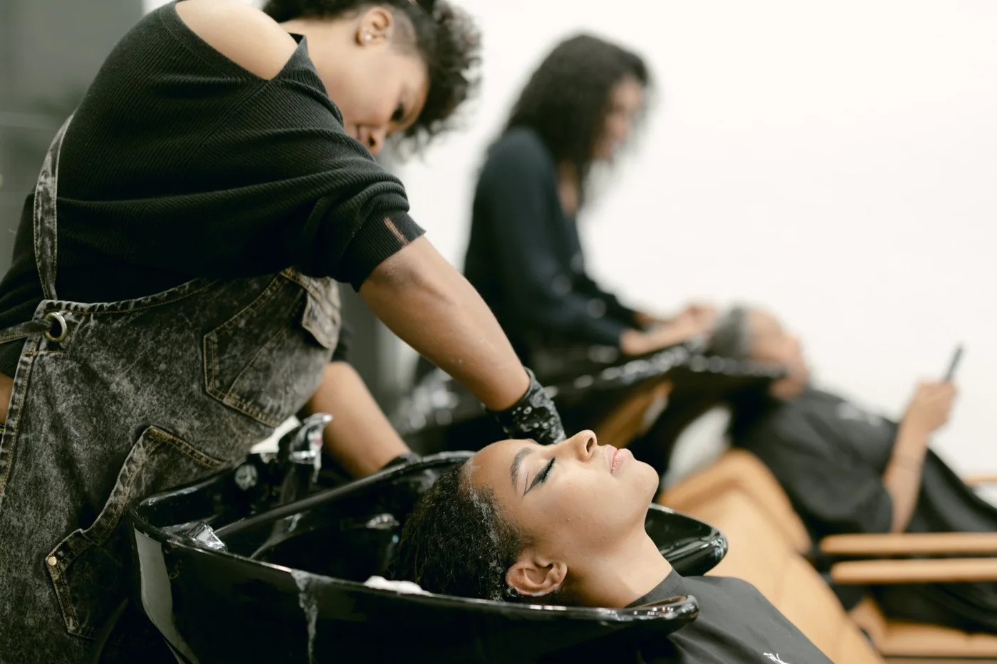 Salon Bar, business photo 3